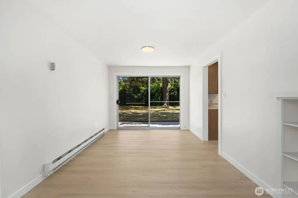 31 Crescent Cir SW Lakewood WA 98499