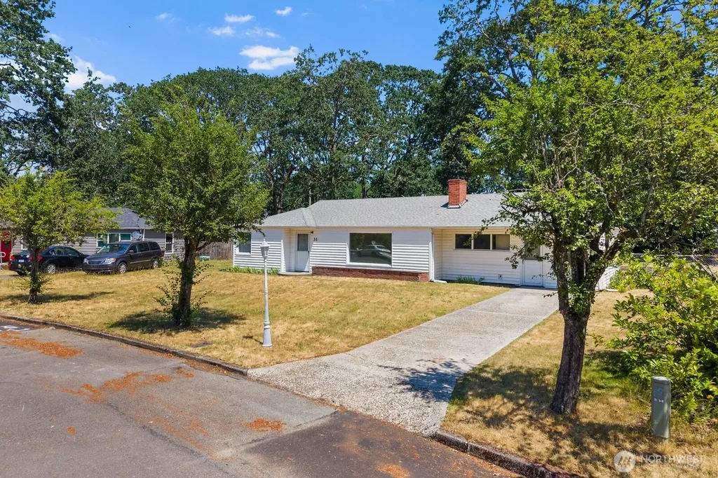 31 Crescent Cir SW Lakewood WA 98499