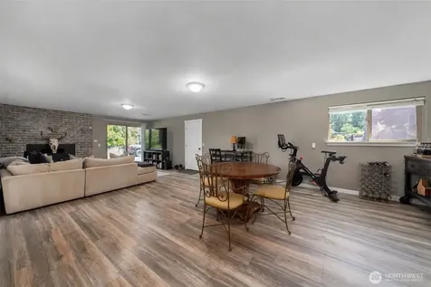 11719 8th Street E Edgewood WA 98372