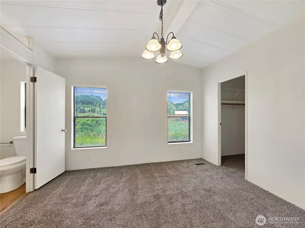 100 Heidger Lane Centralia WA 98531