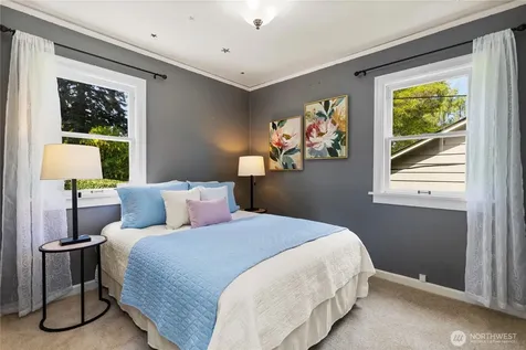 547 NE 91st Street Seattle WA 98115