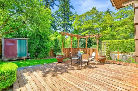 547 NE 91st Street Seattle WA 98115