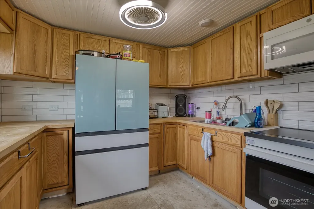 441 N Ocosta Street Westport WA 98595