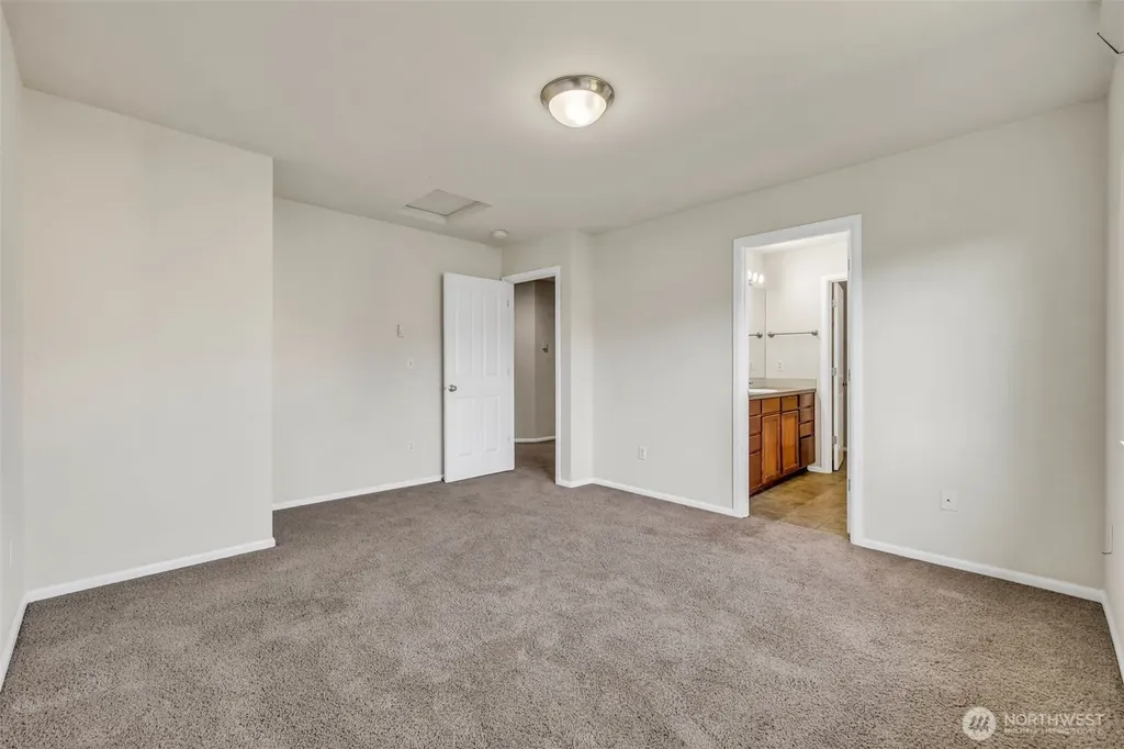 6048 Park Street E Fife WA 98424