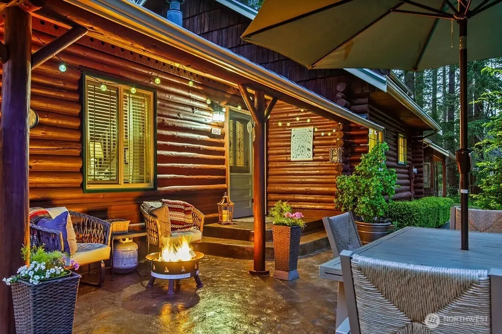 8343 Glenwood Road SW Port Orchard WA 98367