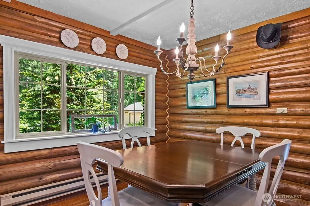 8343 Glenwood Road SW Port Orchard WA 98367
