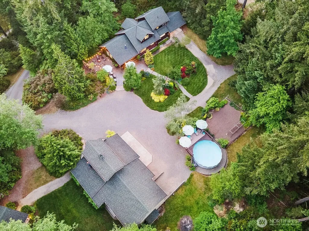 8343 Glenwood Road SW Port Orchard WA 98367