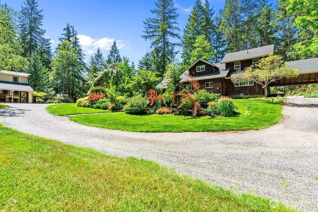 8343 Glenwood Road SW Port Orchard WA 98367