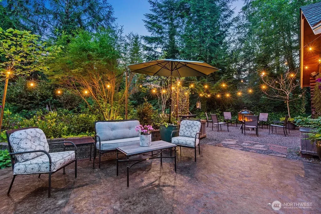 8343 Glenwood Road SW Port Orchard WA 98367
