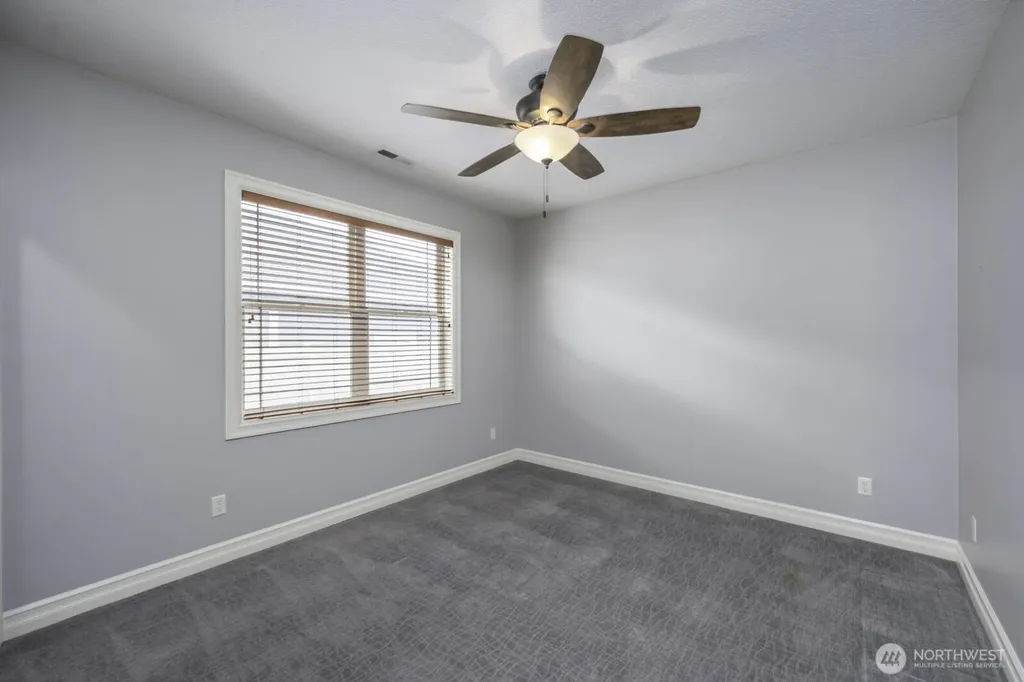 419 S Astor Loop Moses Lake WA 98837
