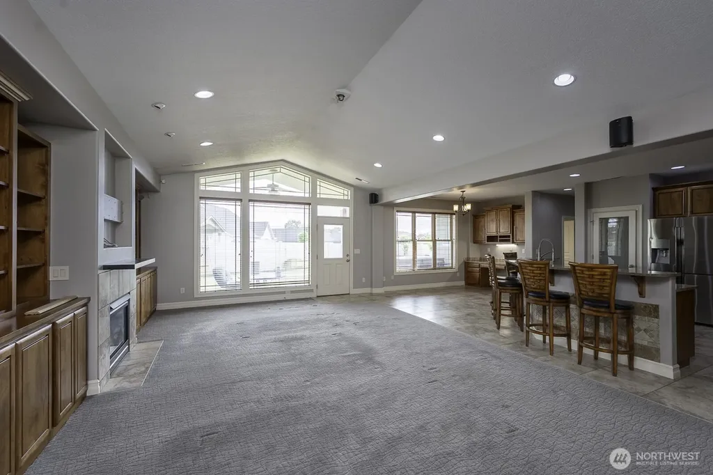 419 S Astor Loop Moses Lake WA 98837