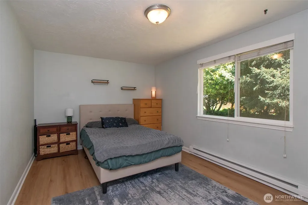 221 Mccomb Lane Sequim WA 98382