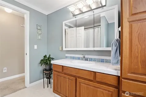 975 Front Street S Issaquah WA 98027