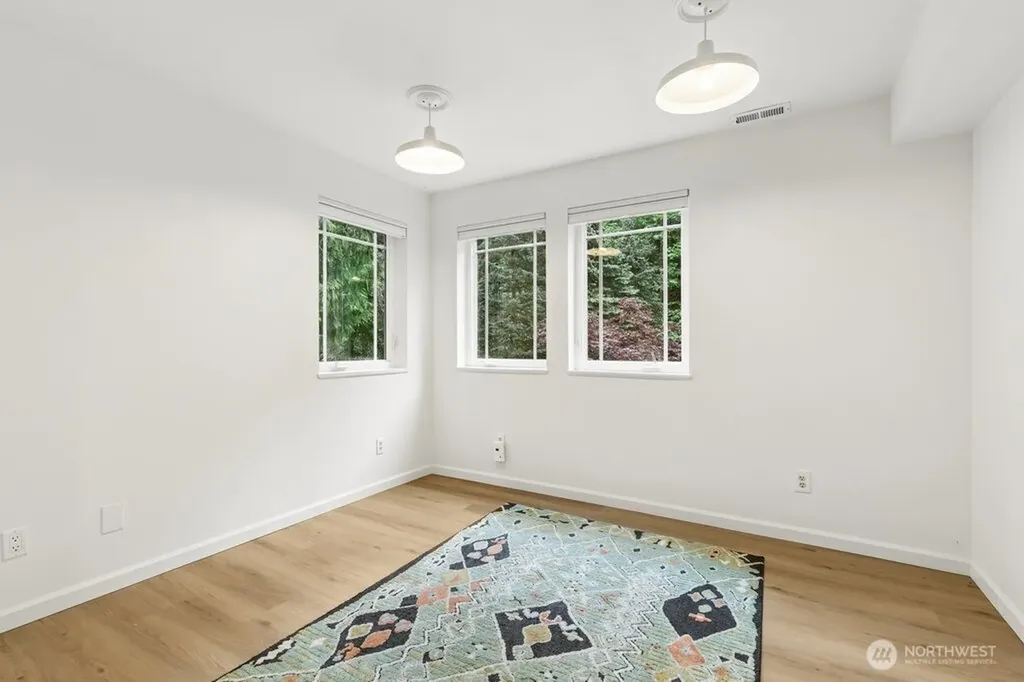 1830 216th Place NE Sammamish WA 98074