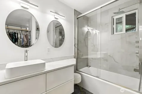 1830 216th Place NE Sammamish WA 98074