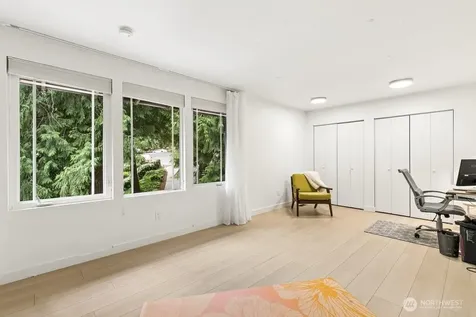 1830 216th Place NE Sammamish WA 98074