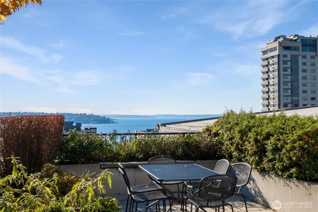 2720 3rd Avenue Seattle WA 98121