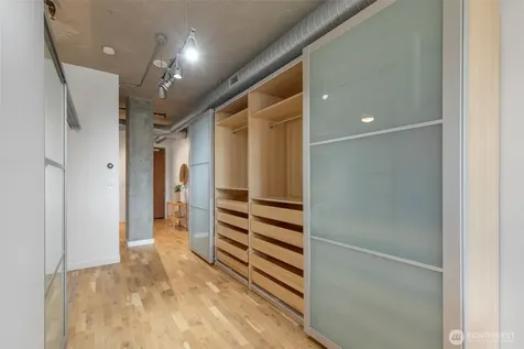 2720 3rd Avenue Seattle WA 98121