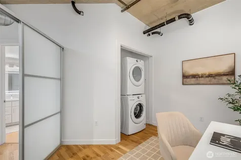 2720 3rd Avenue Seattle WA 98121
