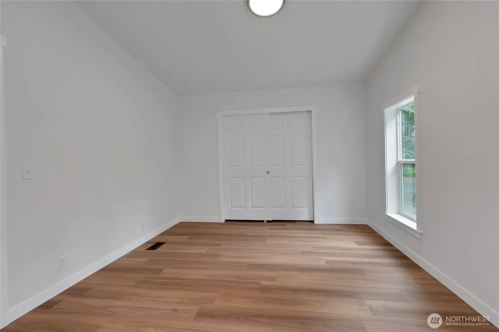 2074 W Cloquallum Road Shelton WA 98584