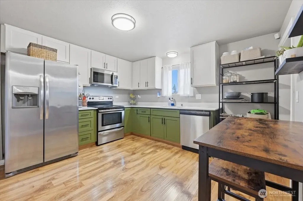 717 S 58th Street Tacoma WA 98408