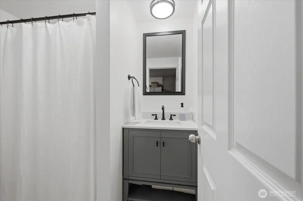 717 S 58th Street Tacoma WA 98408
