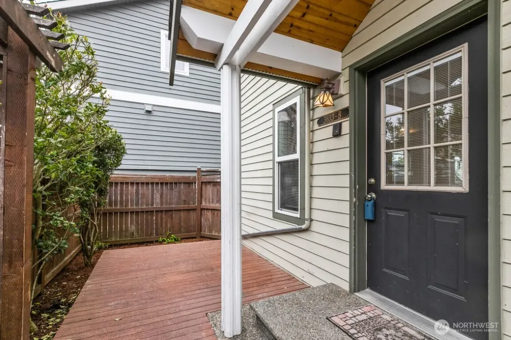 3633 22nd Avenue W Seattle WA 98199