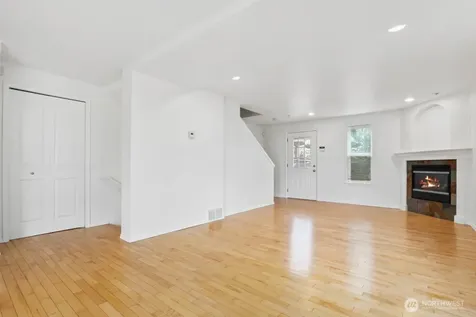 3633 22nd Avenue W Seattle WA 98199