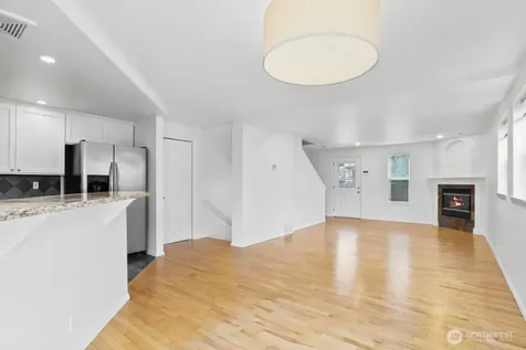 3633 22nd Avenue W Seattle WA 98199