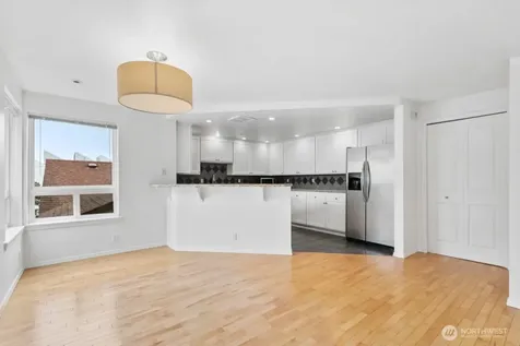 3633 22nd Avenue W Seattle WA 98199