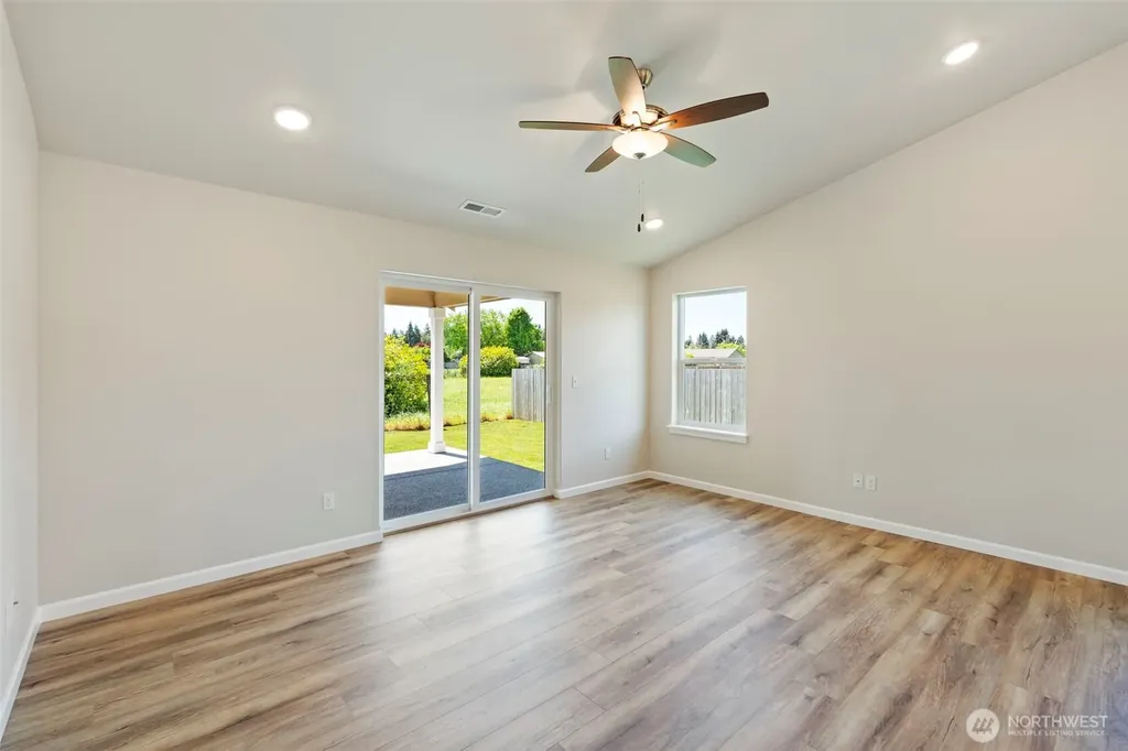 9609 179th Trail SW Rochester WA 98579