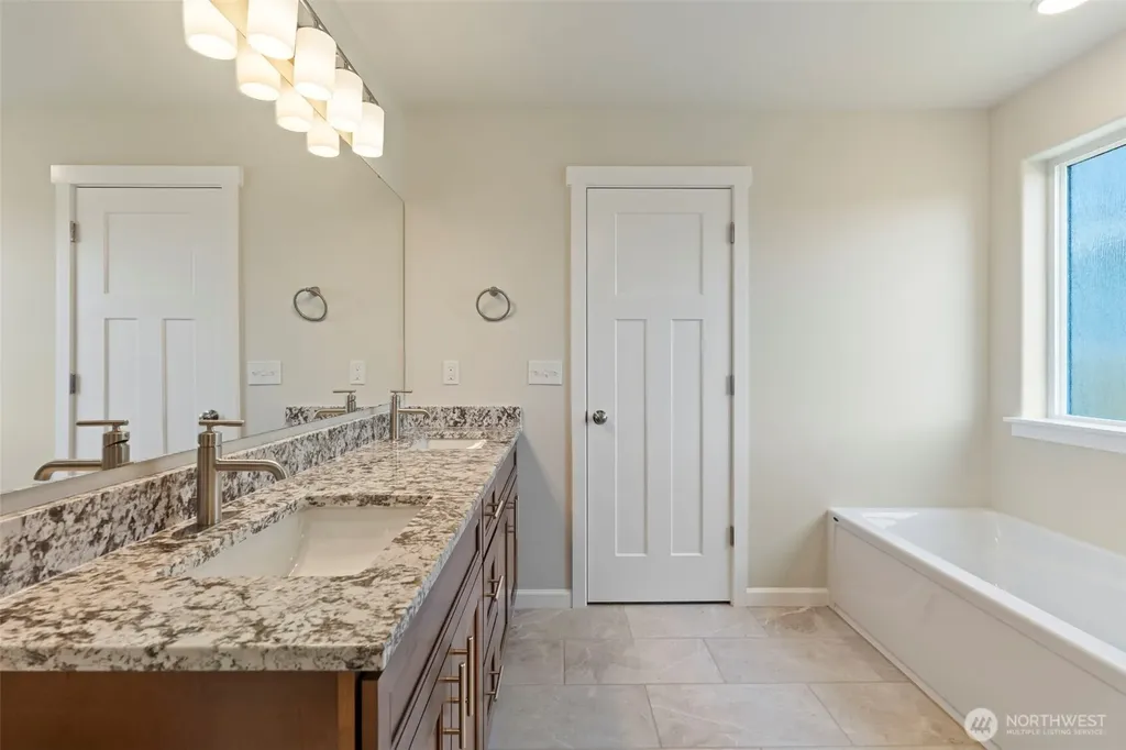 9609 179th Trail SW Rochester WA 98579