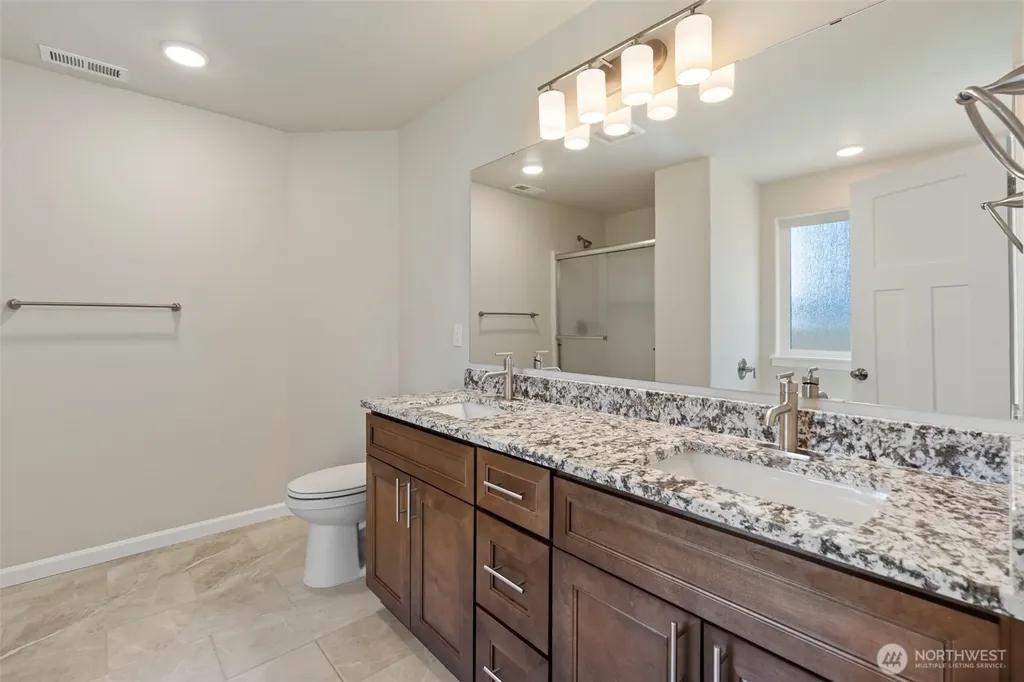 9609 179th Trail SW Rochester WA 98579