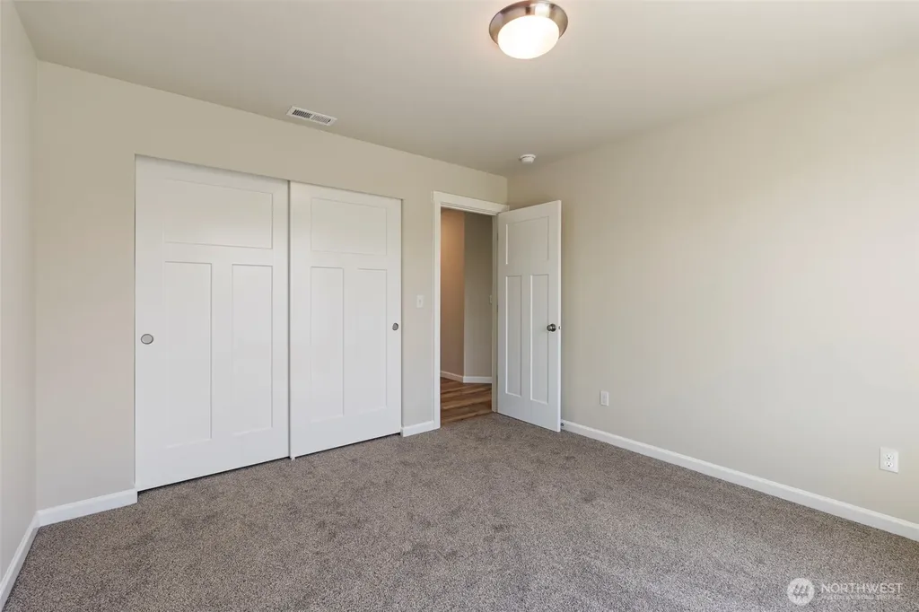 9609 179th Trail SW Rochester WA 98579
