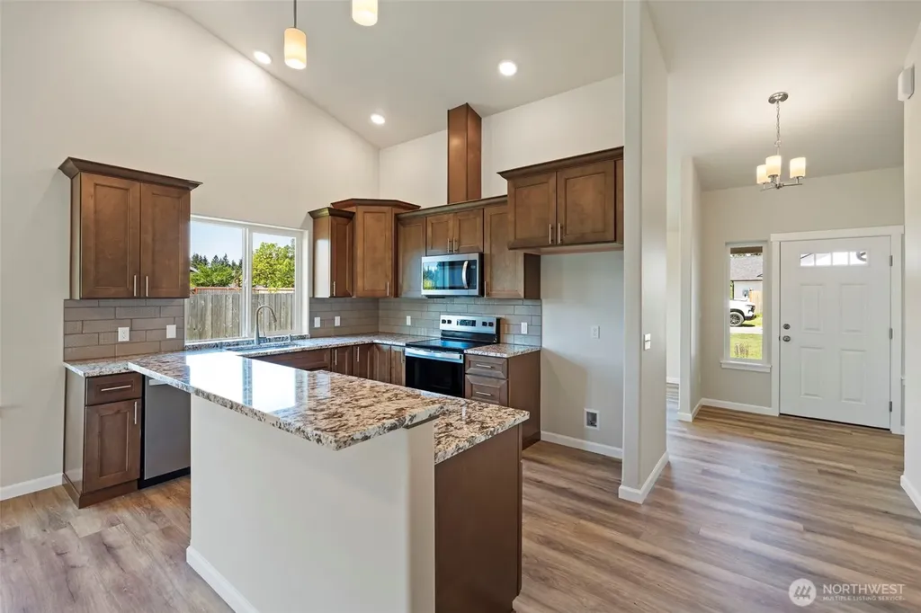9609 179th Trail SW Rochester WA 98579