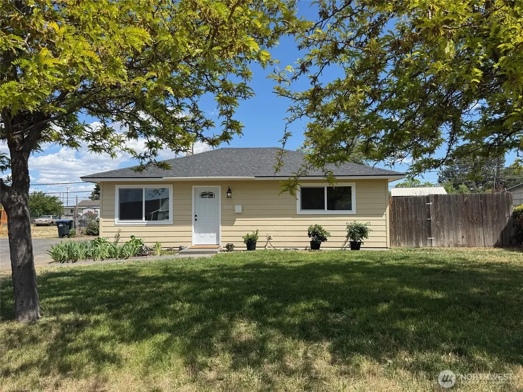 515 S Juniper Drive Moses Lake WA 98837