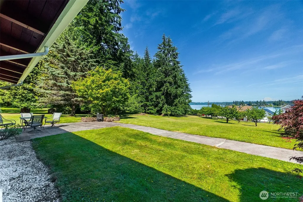 8006 Urquhart Street NW Olympia WA 98502