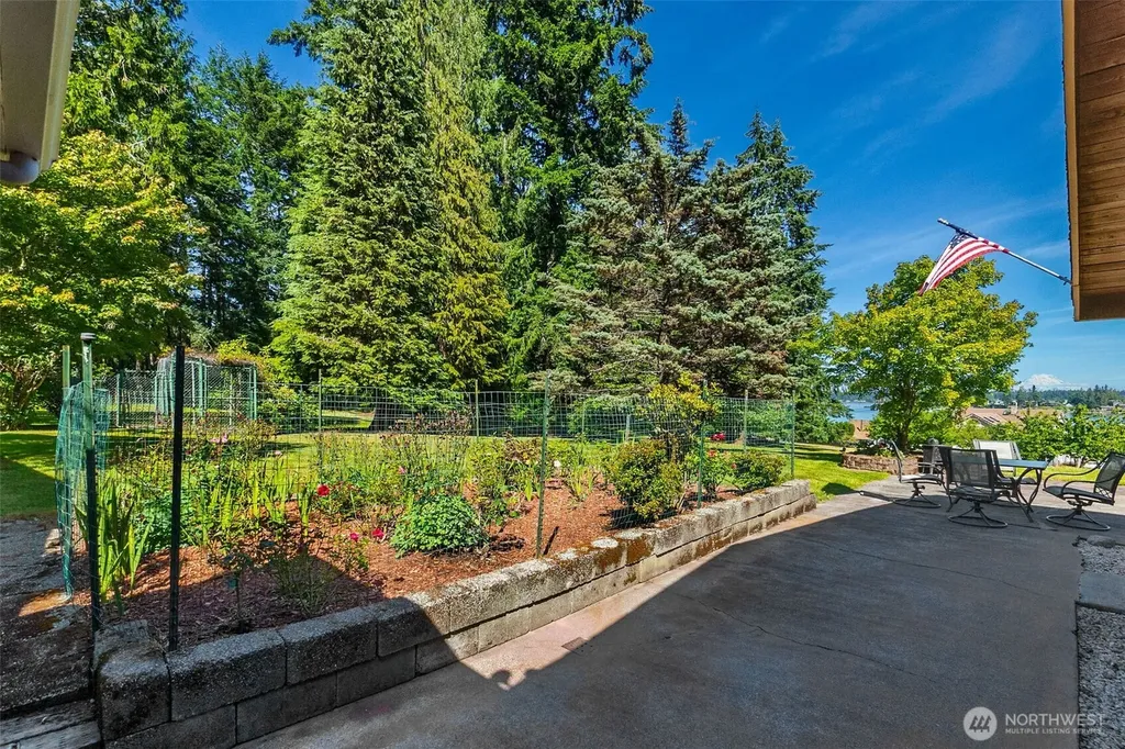 8006 Urquhart Street NW Olympia WA 98502