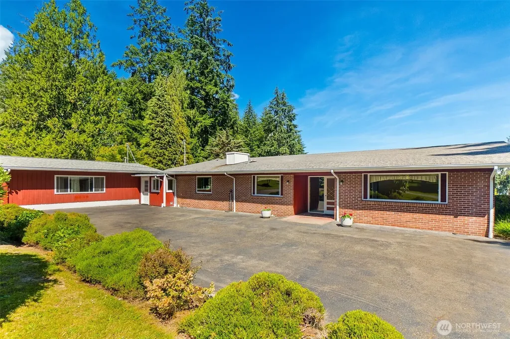 8006 Urquhart Street NW Olympia WA 98502
