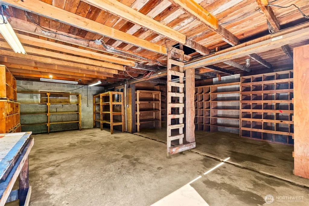 8006 Urquhart Street NW Olympia WA 98502