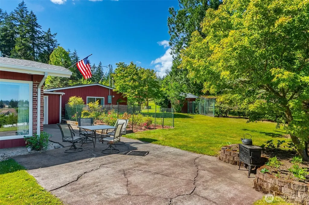 8006 Urquhart Street NW Olympia WA 98502