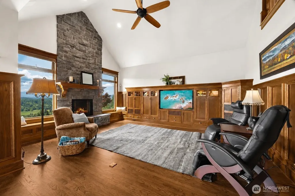 44414 14th Avenue E Eatonville WA 98328