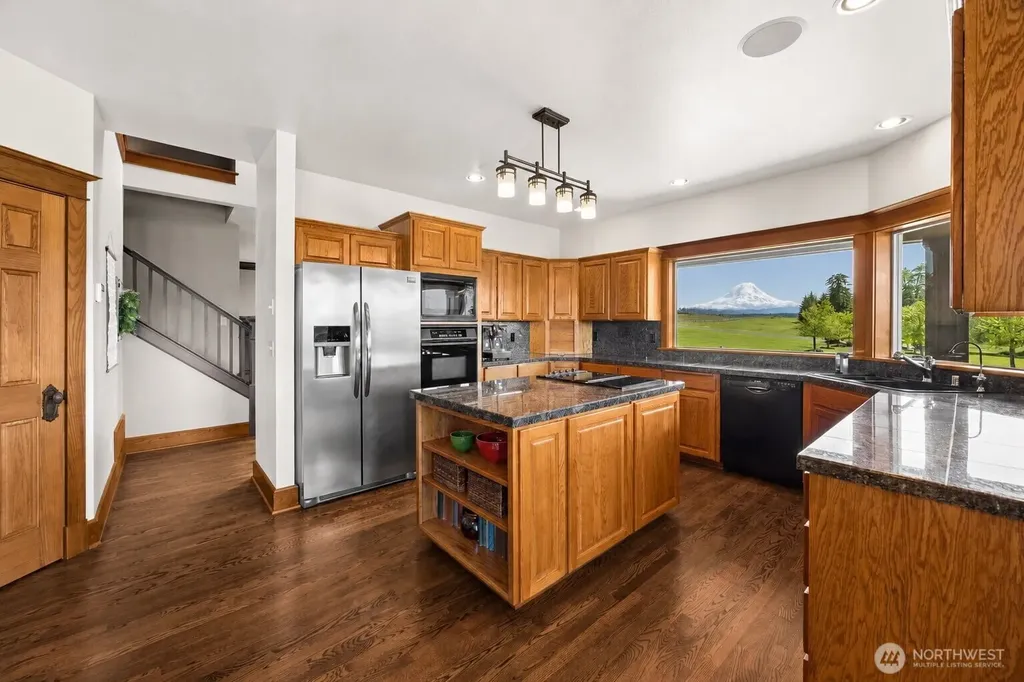 44414 14th Avenue E Eatonville WA 98328