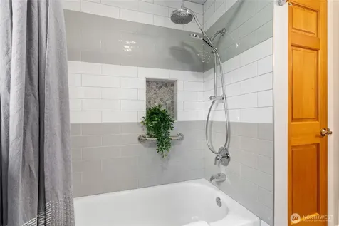 2111 104th Street SE Everett WA 98208