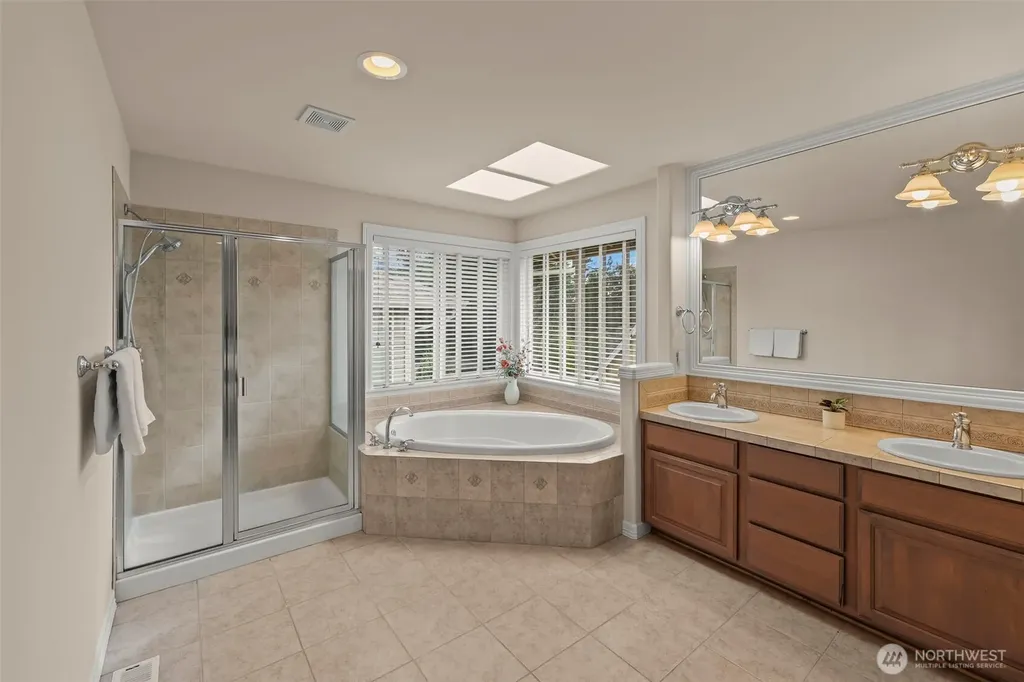 36010 11th Avenue SW Federal Way WA 98023