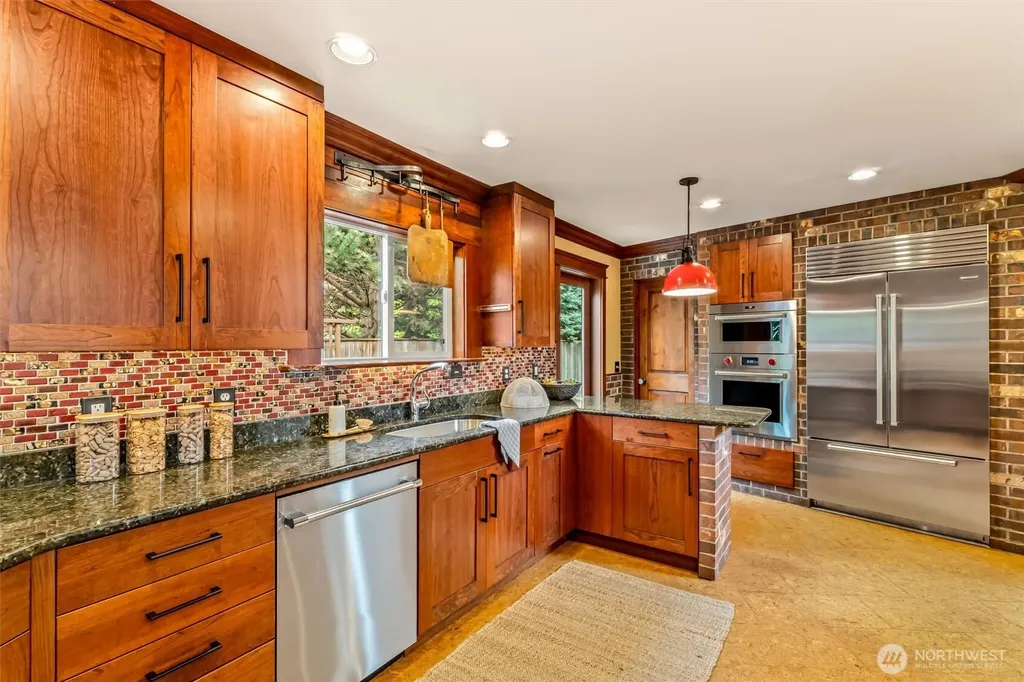 545 Holly Drive Edmonds WA 98020