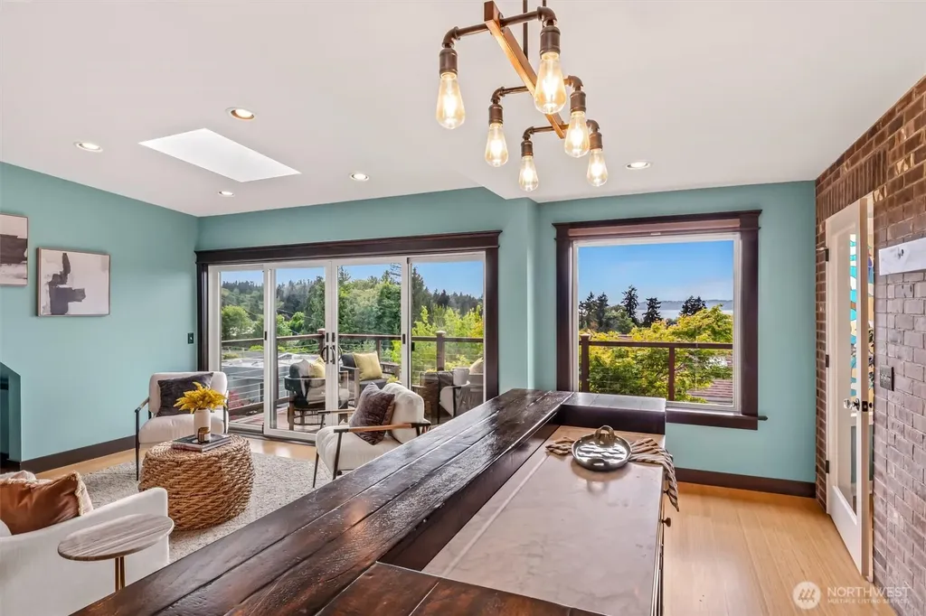 545 Holly Drive Edmonds WA 98020