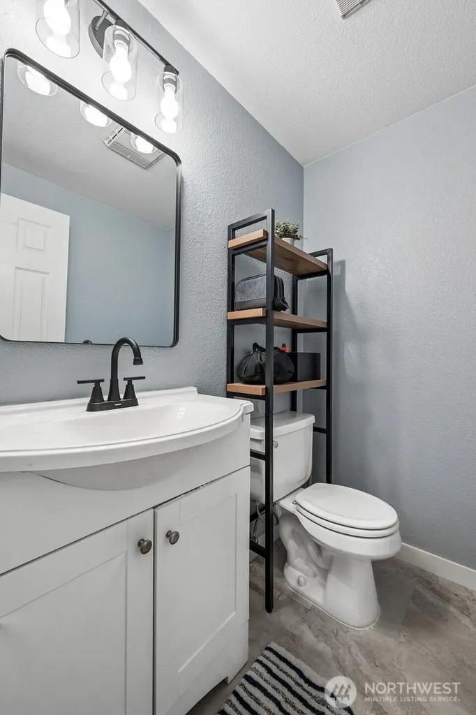 170 E Barnsby Place Shelton WA 98584