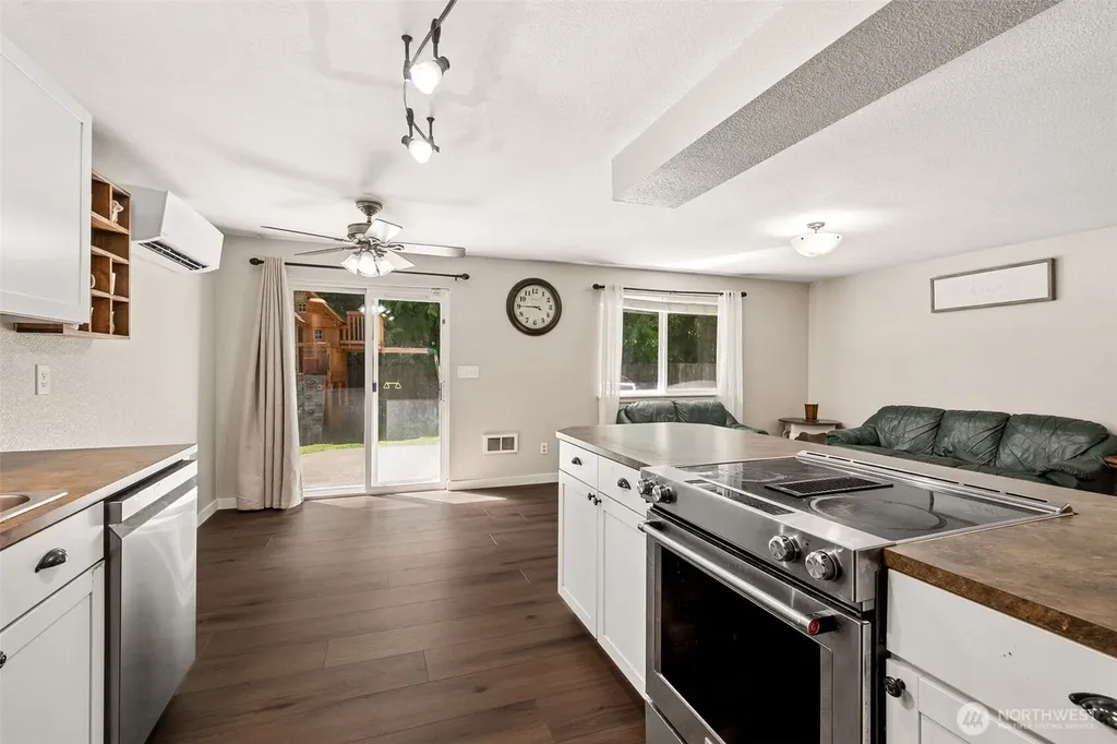170 E Barnsby Place Shelton WA 98584