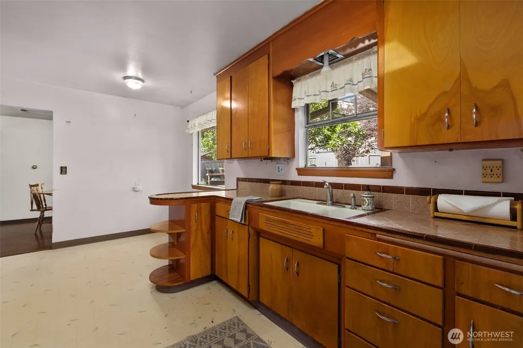 10507 Earley Avenue SW Lakewood WA 98499